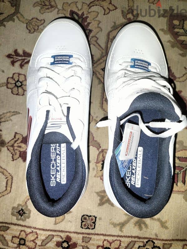 sketchers سكتشرز 10