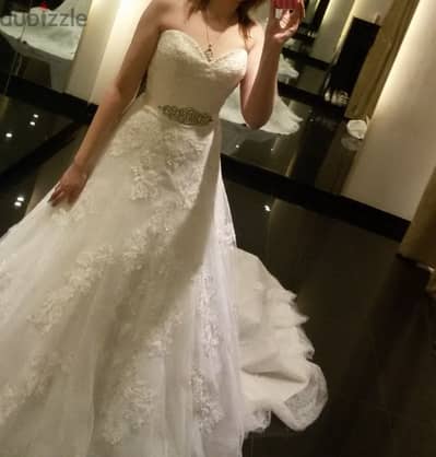 wedding dress