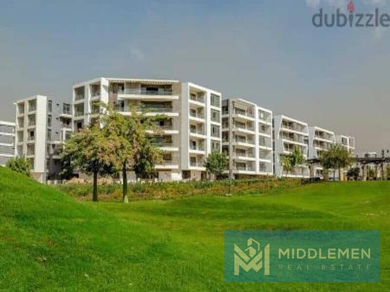 Studio 58m prime location downpayment 870,000 , Taj City new cairo 0