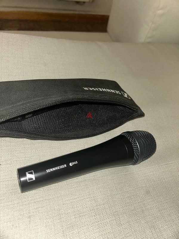 Sennheiser e945 Dynamic Microphone 0