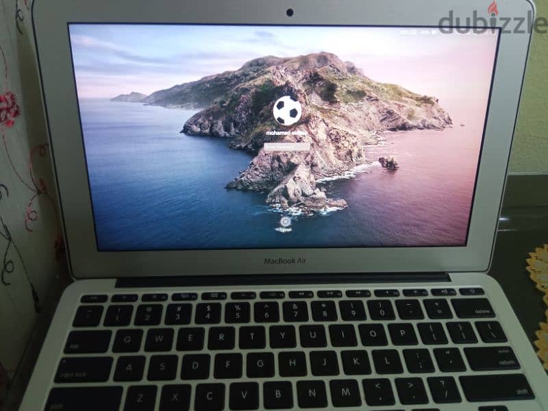 Macbook air (Early 2015) 1