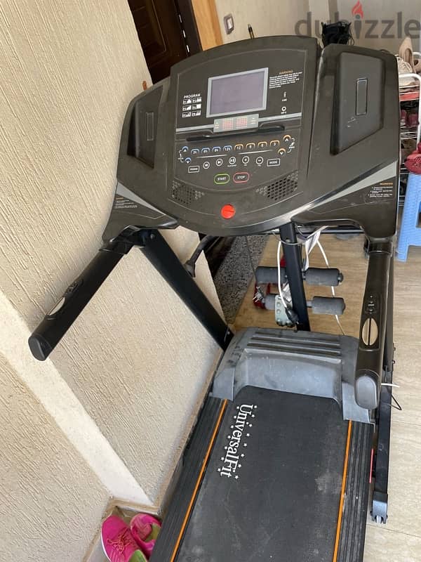 universal fit treadmill 1