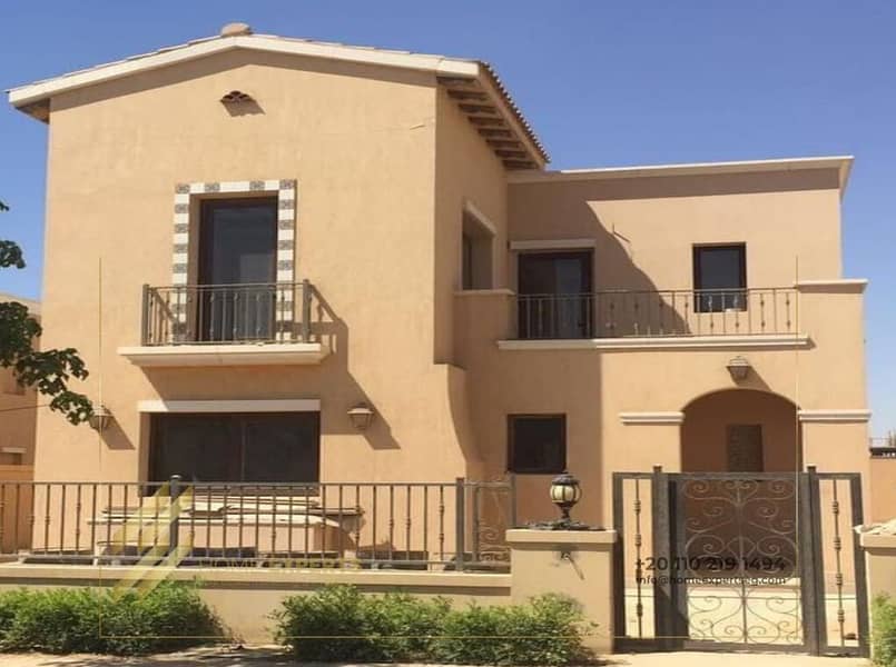 Standalone villa for sale in Mivida 0