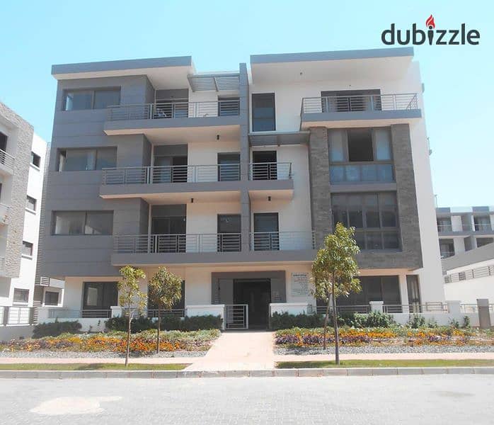 Studio with a distinctive view for sale in the first settlement in front of Cairo Airport 0