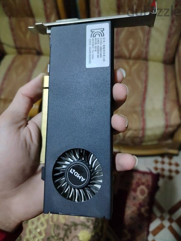 كارت amd rx550 2جيجا بالكرتونه جديد معاه كل حاجه هتلعب اي لعبه بدو لاج 2