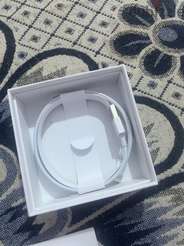 Airpods 1st generation original with box 0