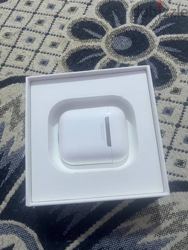 Airpods 1st generation original with box 2