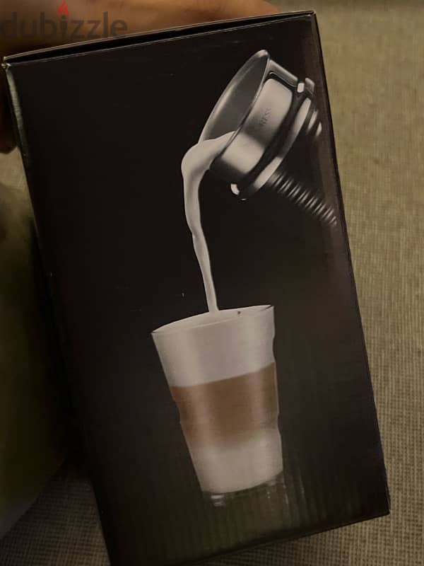 nespresso machine sealed brand new  - Essenza mini 3