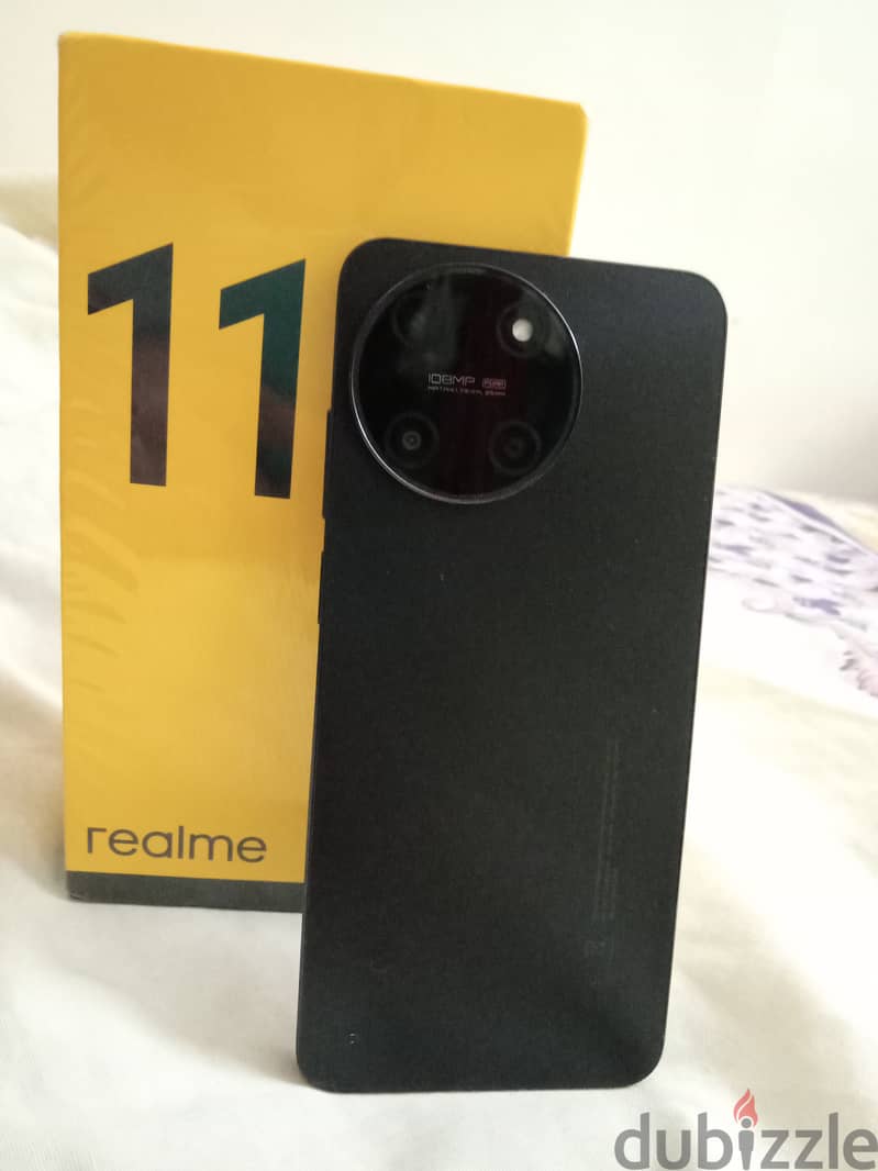 Realme 11 4G (8+256) used like new 1