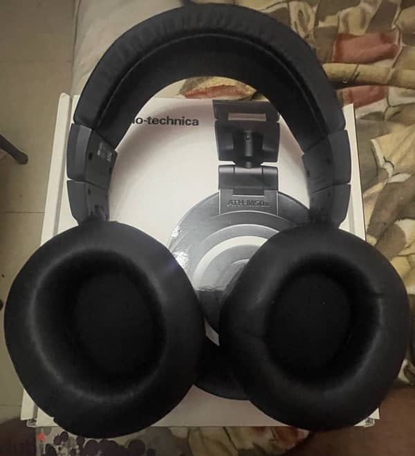 Audio-technica-ATH-M50xBT2 2