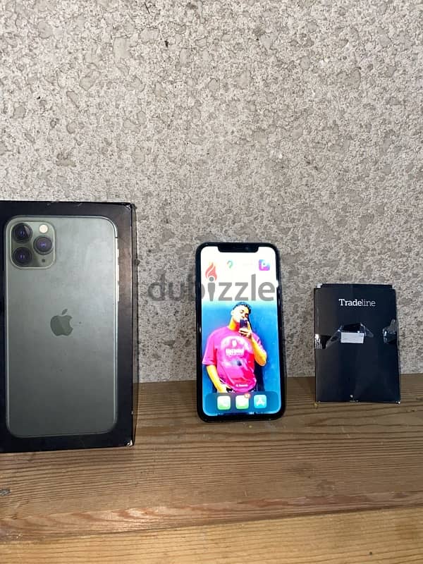 iPhone 11bro with box 6