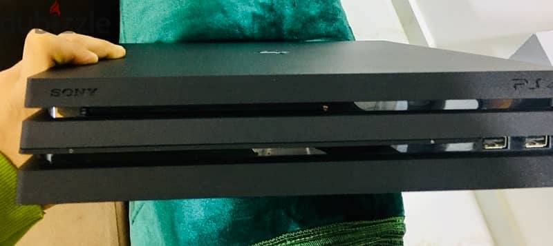 ‏‎جهاز بلاستيشن Ps4 pro 1 tera 4