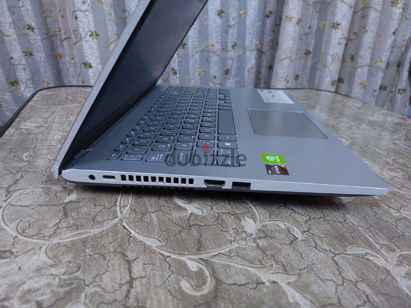 Laptop ASUS D509d 2