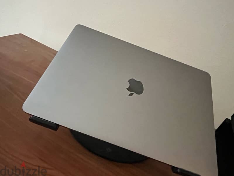 Apple MacBook Air 2018 - like new 4