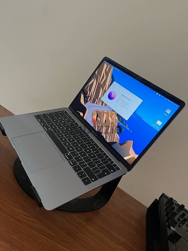 Apple MacBook Air 2018 - like new 6