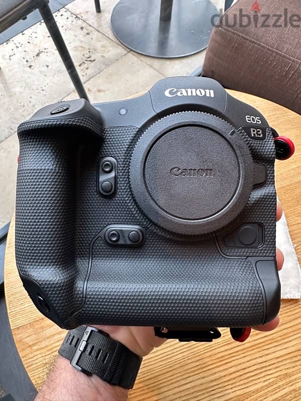 Canon EOS R3 Mirrorless Camera (perfect condition ) 7K count 3