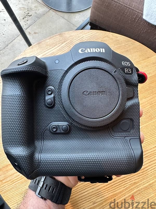 Canon EOS R3 Mirrorless Camera (perfect condition ) 7K count 6