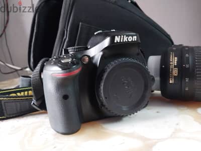 Camera nikon 5200. . 3400