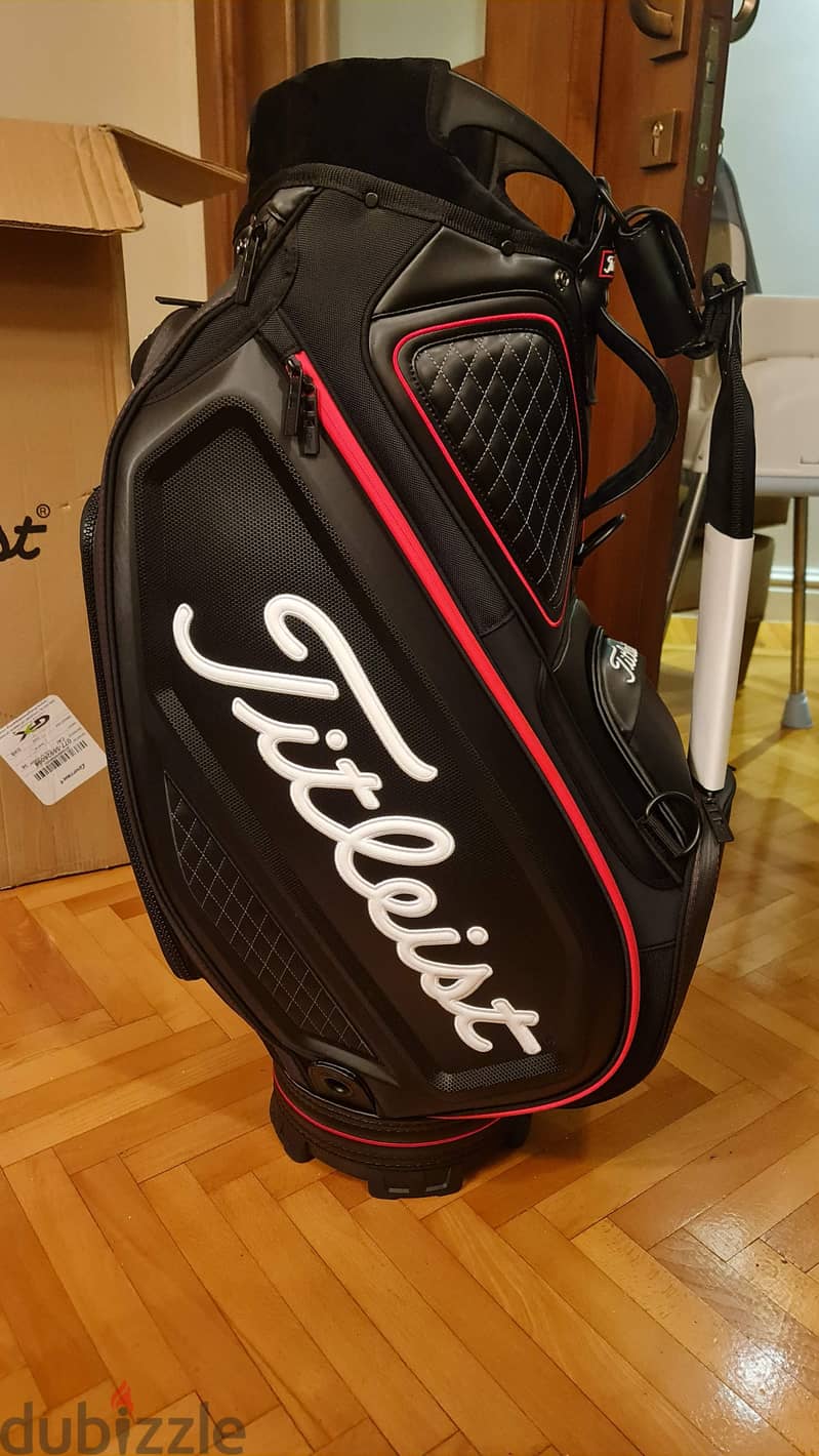 Titleist Golf Jet Black Collection 9.5 Tour Cart Bag 1