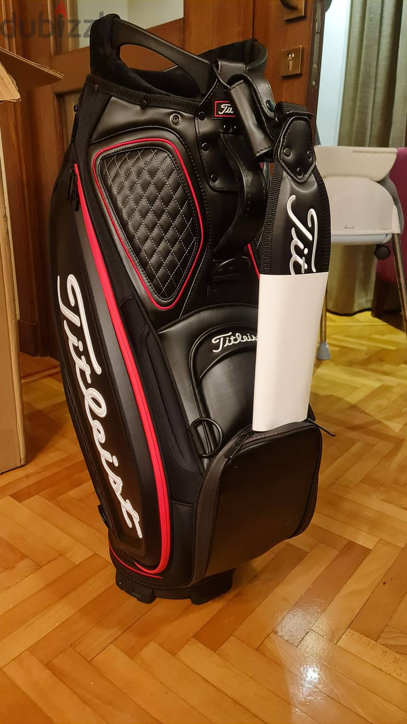 Titleist Golf Jet Black Collection 9.5 Tour Cart Bag 2