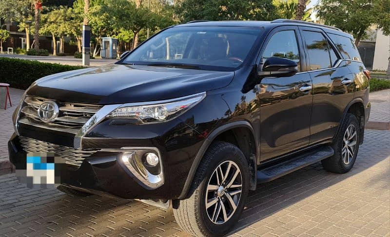 Toyota Fortuner 2021, 4.0 Liter 0