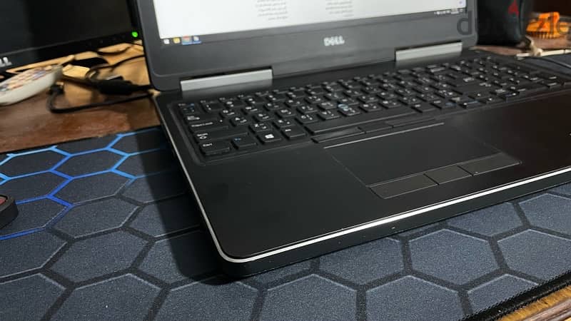 لاب الجرافيك والبرمجة Dell Precision 7520 2