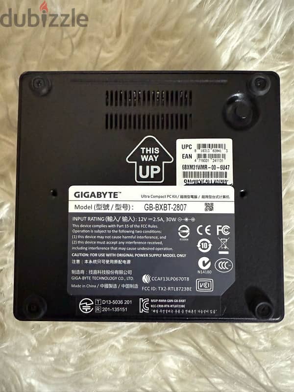 كمبيوتر بحجم الكف GIGABYTE 3