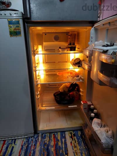 تلاجه بيكو و ديب فريزر حاله ممتازه جدا
