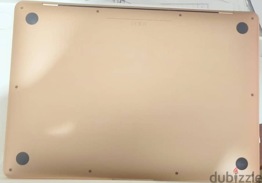 MacBook Air (Retina, 13-inch, 2019) 2