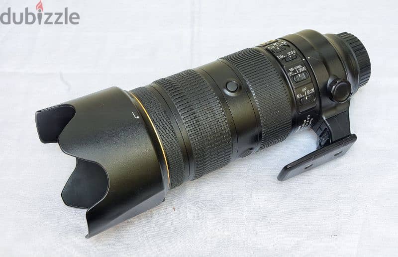 أحدث إصدار Lens NIKON 70-200mm F2.8E FL ED VR III 17