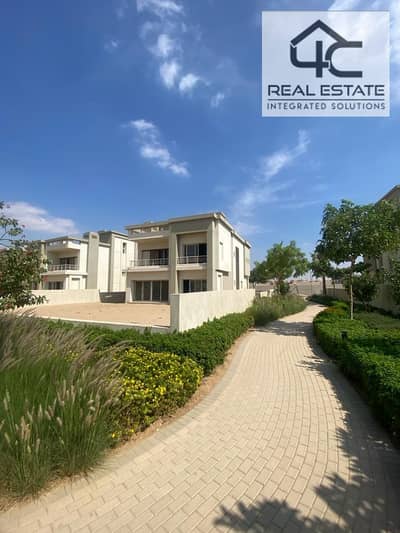 Standalone villa for sale with the largest land area 690m at the lowest price in the market special view landscape in Cairo Festival City