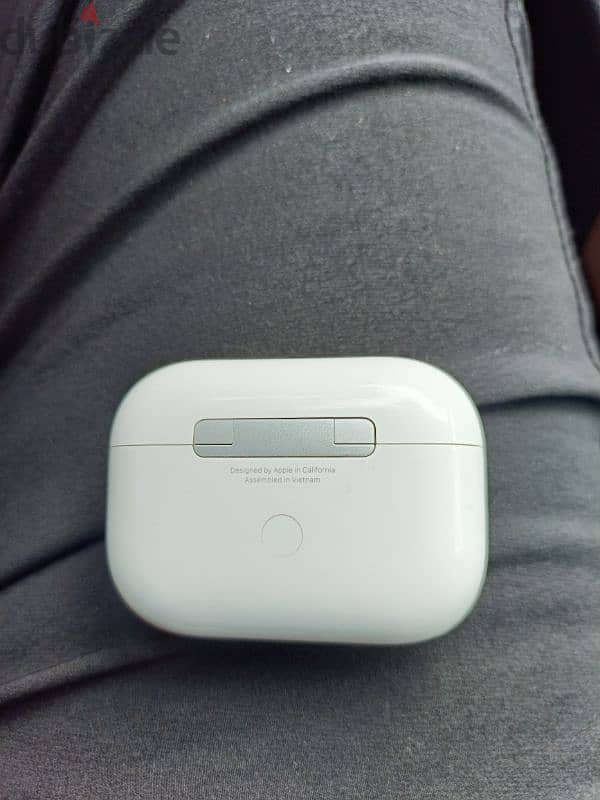 علبه فاضيه كسر زيرو Airpods pro 0