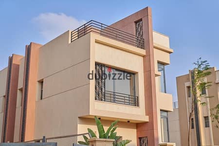 Independent villa, immediate delivery, large area in the heart of Sheikh Zayed next to Arkan Mall in Alma, available for installment