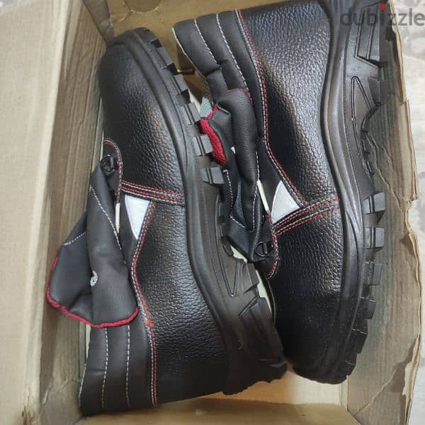 WAQ Safety shoes 0