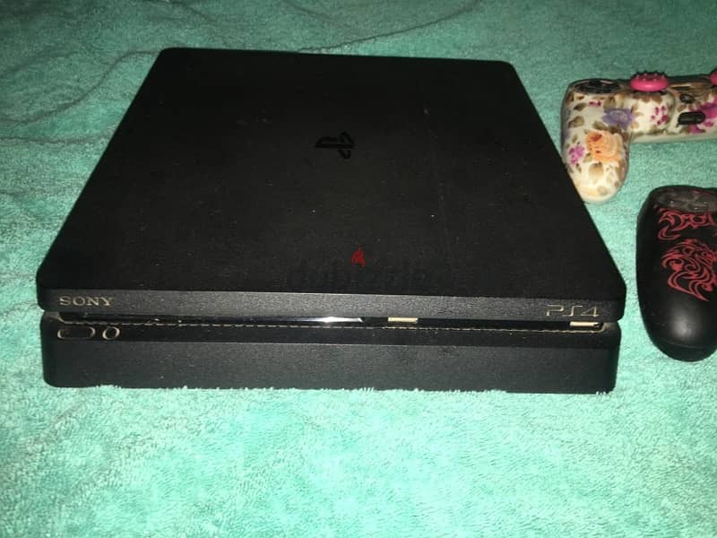 Playstation 4 1Tb hard and Cd games like new 0