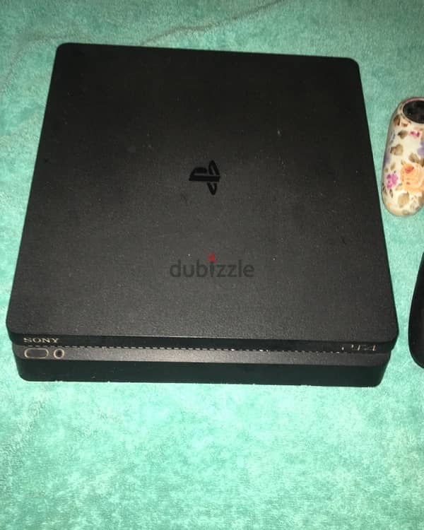 Playstation 4 1Tb hard and Cd games like new 1