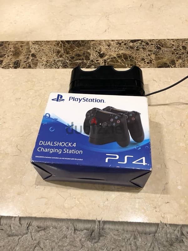 PS4 - 1 TB Slim كامله المرفقات 5