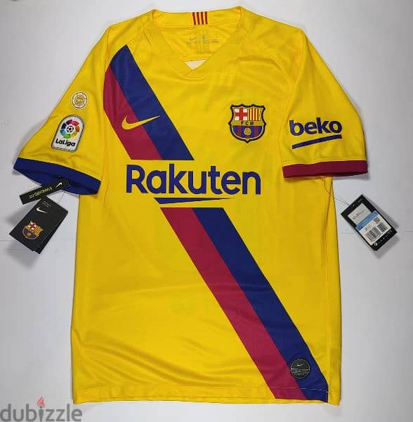 Messi Barcelona 2019 - 20 Away shirt 1