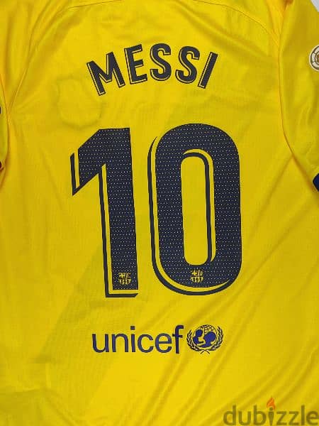 Messi Barcelona 2019 - 20 Away shirt 3