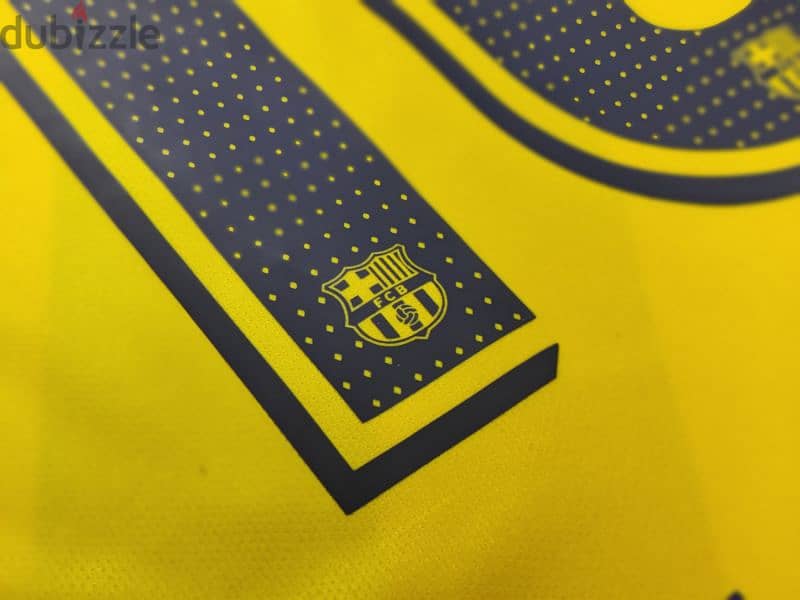 Messi Barcelona 2019 - 20 Away shirt 4