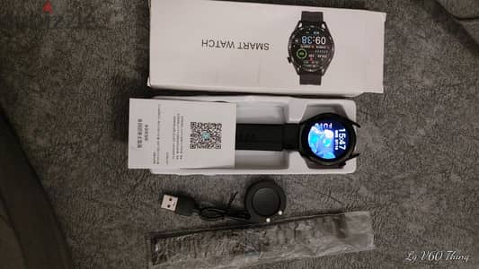 smart watch with metal strap