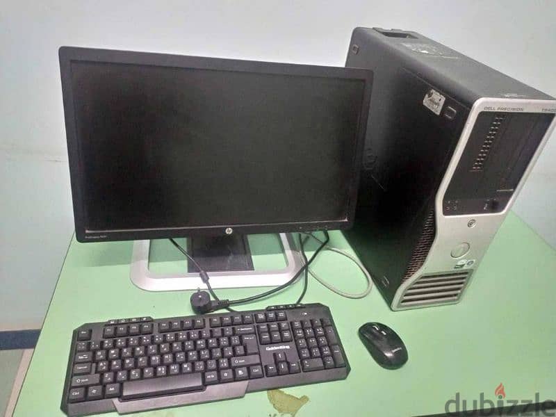 للبيع جهاز كمبيوتر dell T5400 3