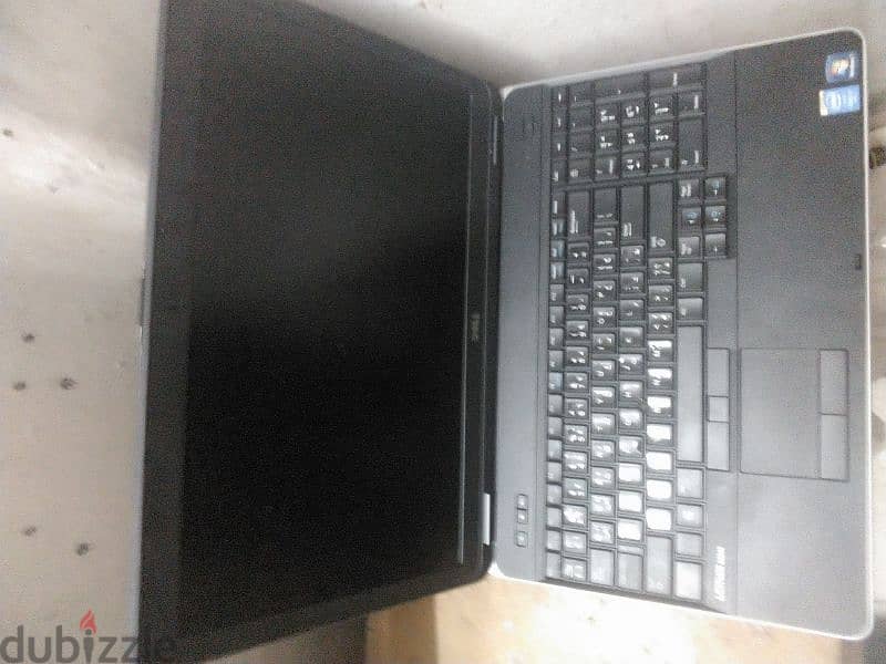 لاب توب dell كسر زيرو بحاله ممتازه 2