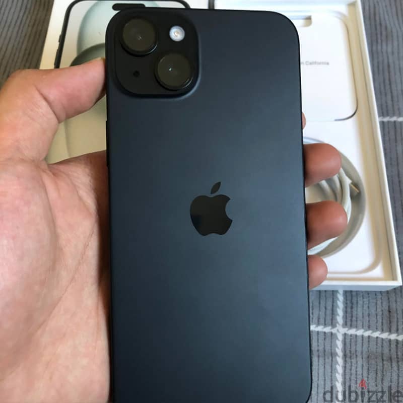 iPhone 15 ايفون حالة ممتازة استعمال نضيف 1