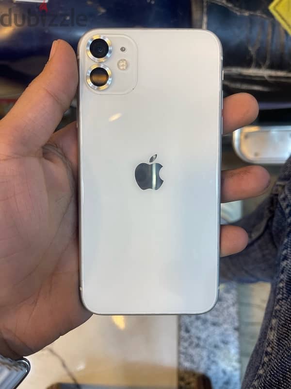 iPhone 11 3