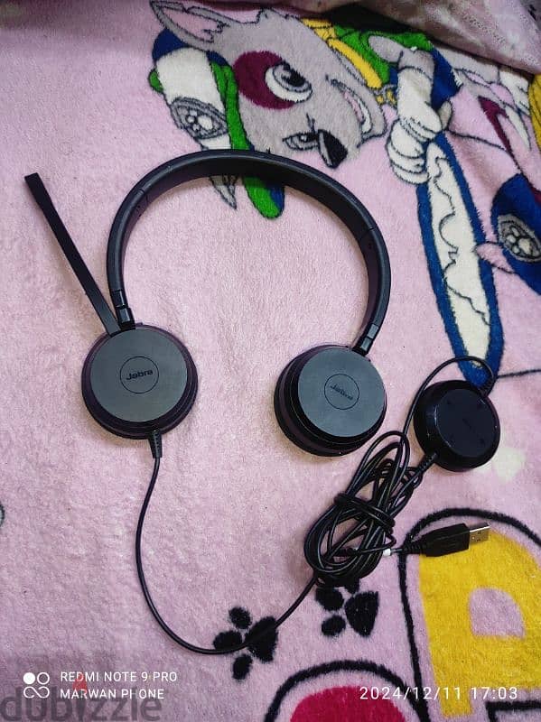 سماعات بلوتوث Jabra elite و سلكيهJabra 7