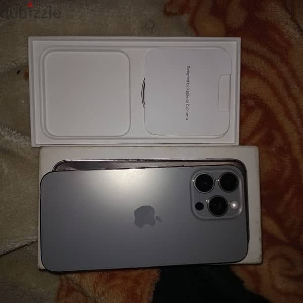 iPhone 15 pro max 256GB بطاريه 98الفون مفهوش خدش استعمال تلت شهور ونص 0