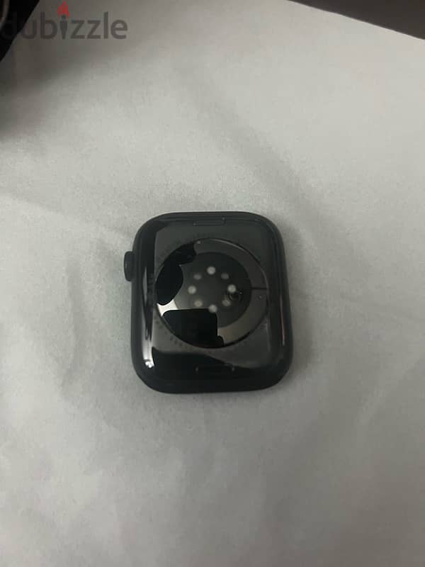 apple watch series 8 (45mm) strap new not opened 7