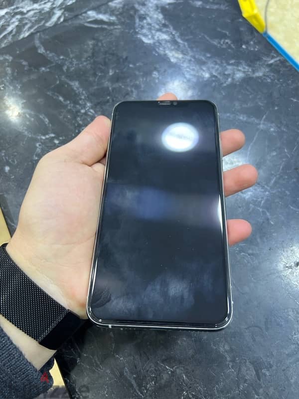 IPHONE 11 Pro Max 2sim 9