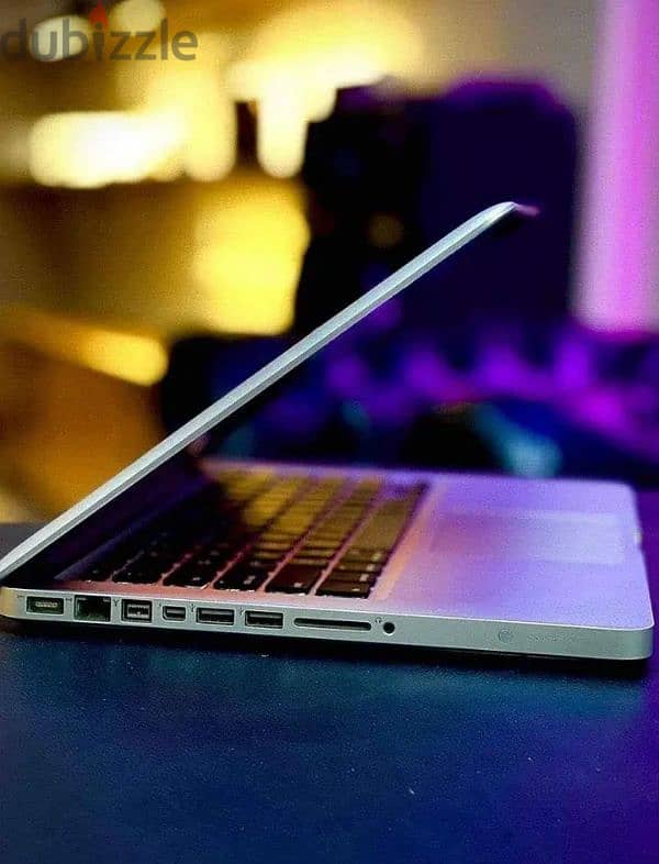 فرصة macbook 3